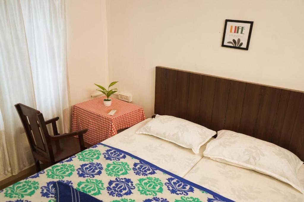 Mother Tree Inn Kochi Exterior photo